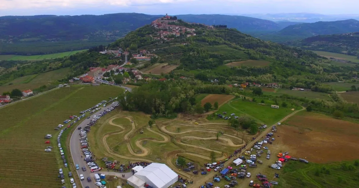 10. TERAN MOTOVUN OFF-ROAD